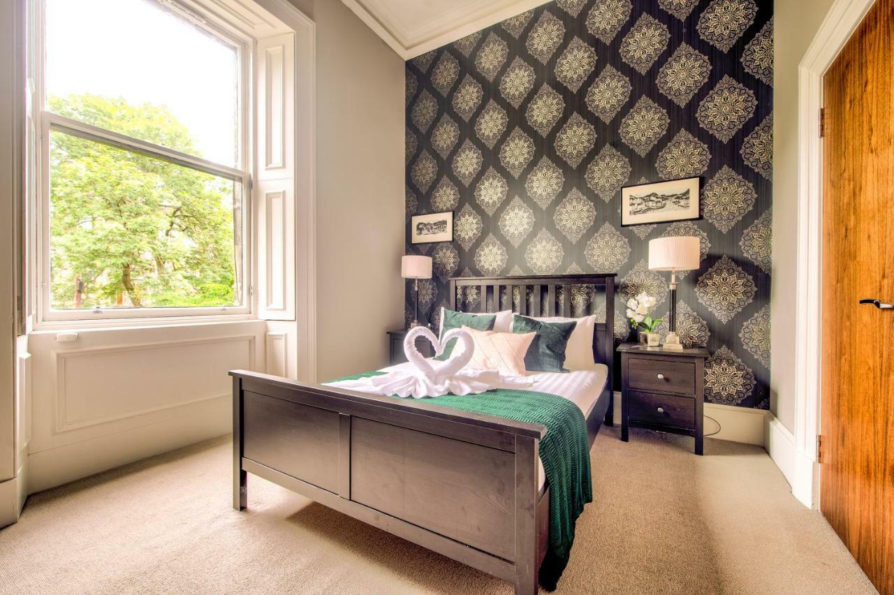 32 Victoria Crescent Road Lägenhet Glasgow Exteriör bild